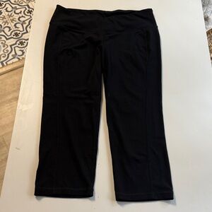 Old Navy Cropped Black Leggings